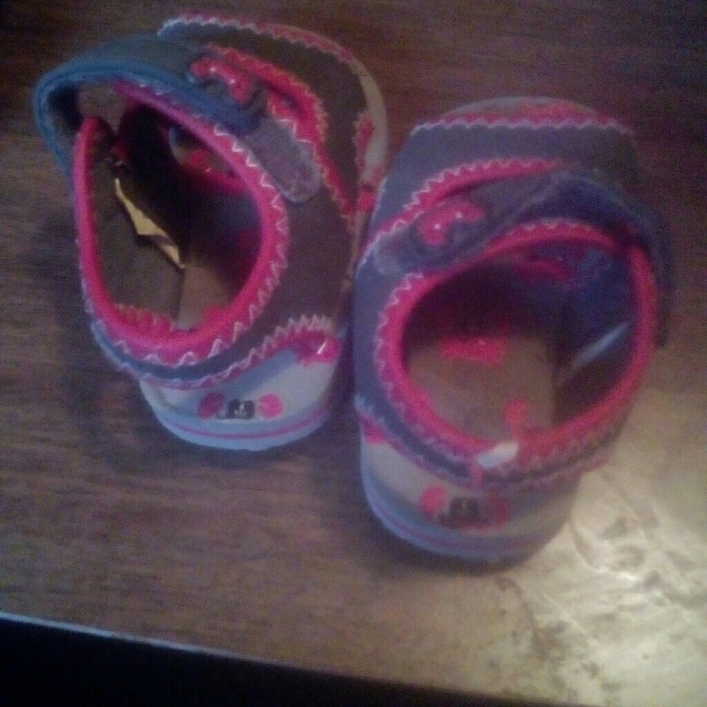Toddlers shoes